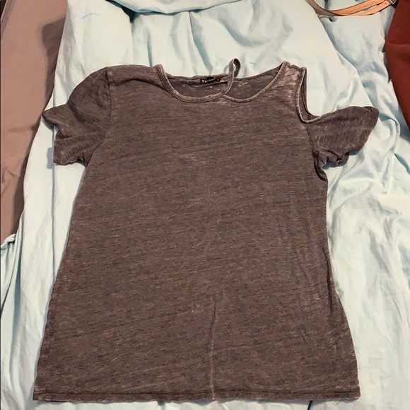 Express cut out shoulder top. - Picture 1 of 1